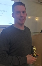 Vuoden 3-divisioona pelaaja - Jukka Lautamatti. Palkinnon vastaanotti Kuusankoski Cowboysin puheenjohtaja Mikko Lautamatti.