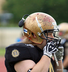 Teemu Sinisalo pelasi kaudella 2015 Porvoo Butchersissa. Kokeneella Sinisalolla on Vaahteraliiga-kokemusta myös Helsinki Roostersista sekä Pori Bearsista, jossa puolustuksen linjamies pelasi kaudella 2003.
Kuva: Sami Ranta