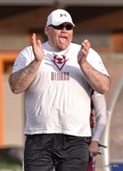 GS Demonsin päävalmentaja Mika Elorannalla oli lauantaina monta syytä hymyilyyn. Kuva: FSC Media / Riku Flink