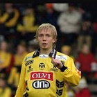 Pekka Utriainen pyöreän pallon pyörteissä ennen kuin soikea pallo vei miehen mennessään. Kuva: Utriaisen arkisto