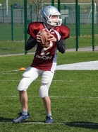 Espoo Devilsin pelinrakentajina vaihtelevat kuvassa oleva Petteri Puntila sekä Micke Kaarnakari.