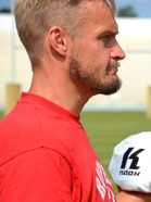 Roostersin päävalmentaja Niko Mäkinen.