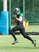 James Lightbody on pitkä ja ulottuva laitahyökkääjä.